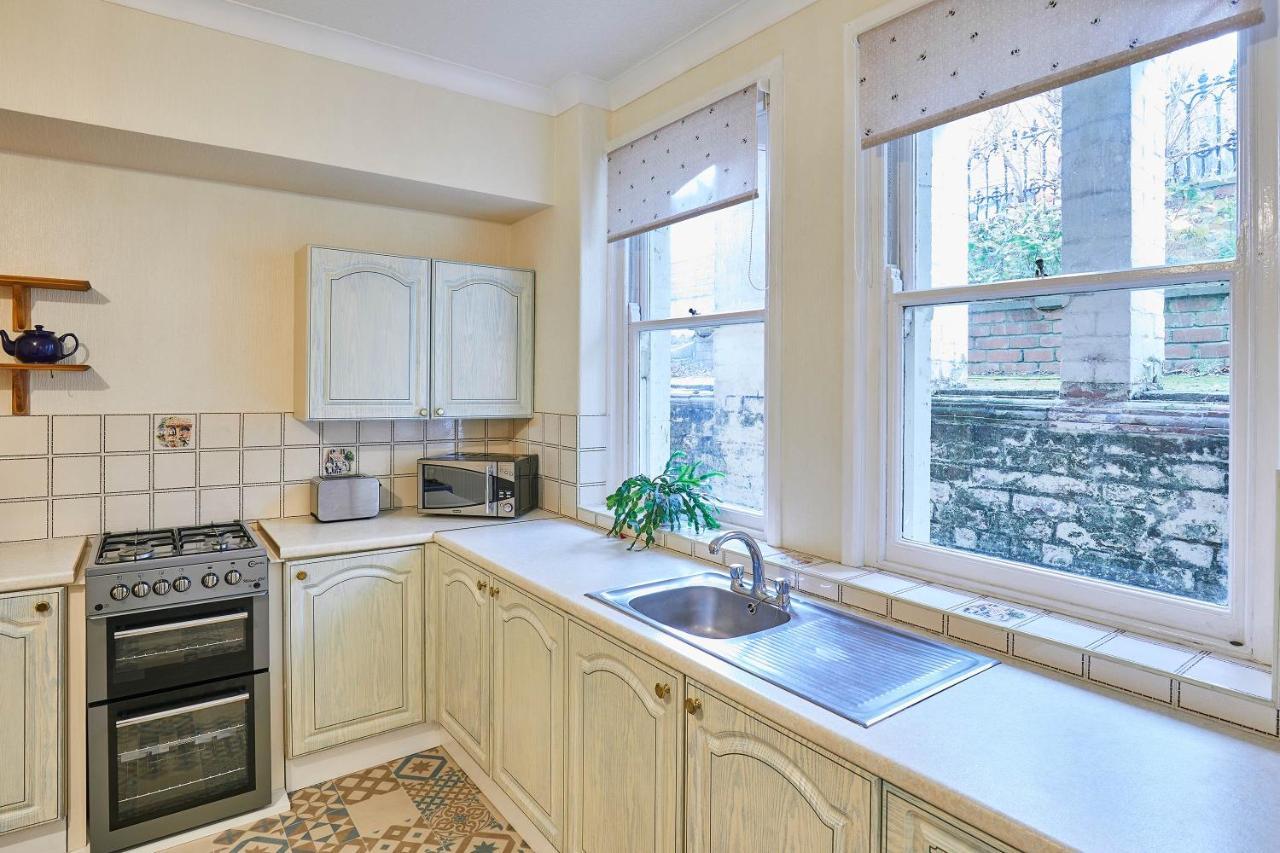 Host & Stay - The Garden Flat Скарборо Экстерьер фото